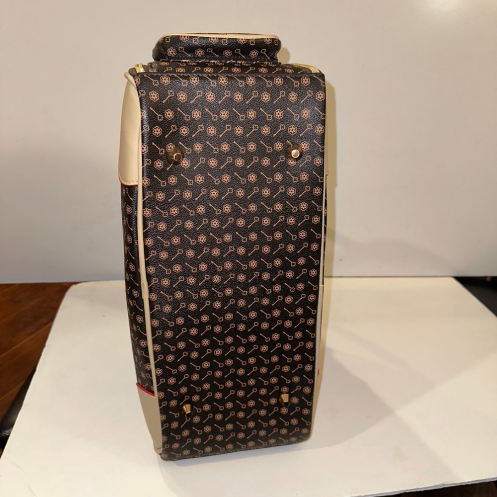 Beige & Brown Stylish Pet Carrier Tote - Picture 4 of 12